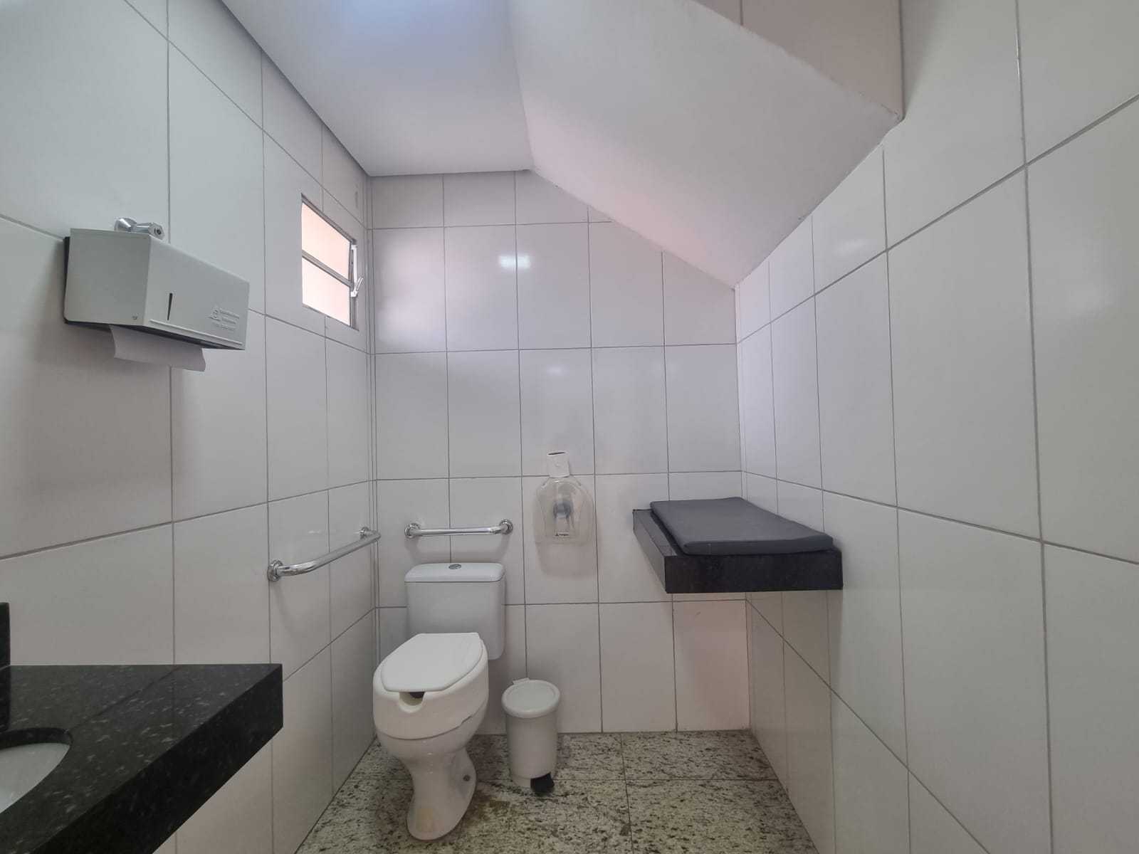 Casa à venda com 1 quarto, 391m² - Foto 5