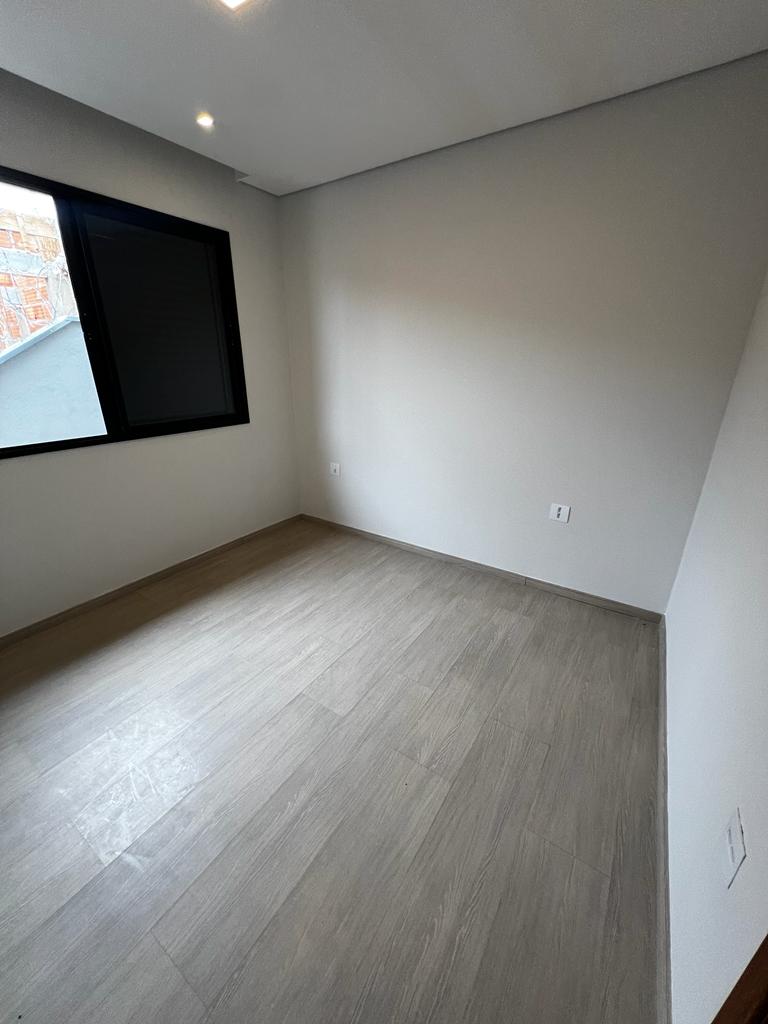 Casa à venda com 3 quartos, 210m² - Foto 12