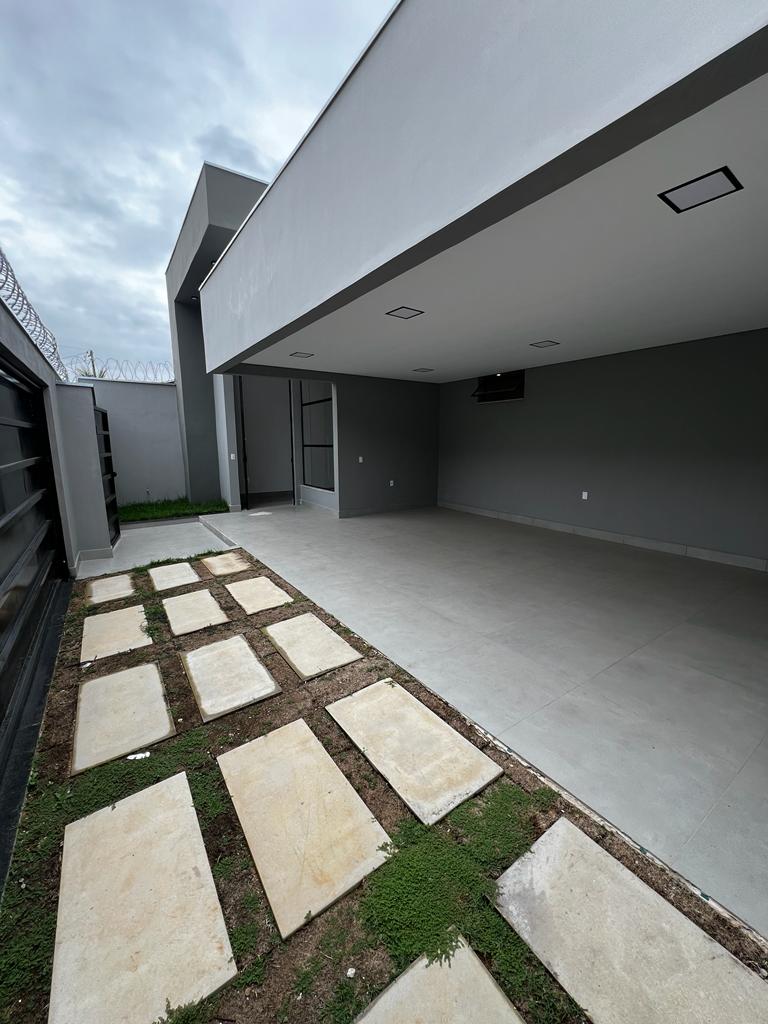 Casa à venda com 3 quartos, 210m² - Foto 3