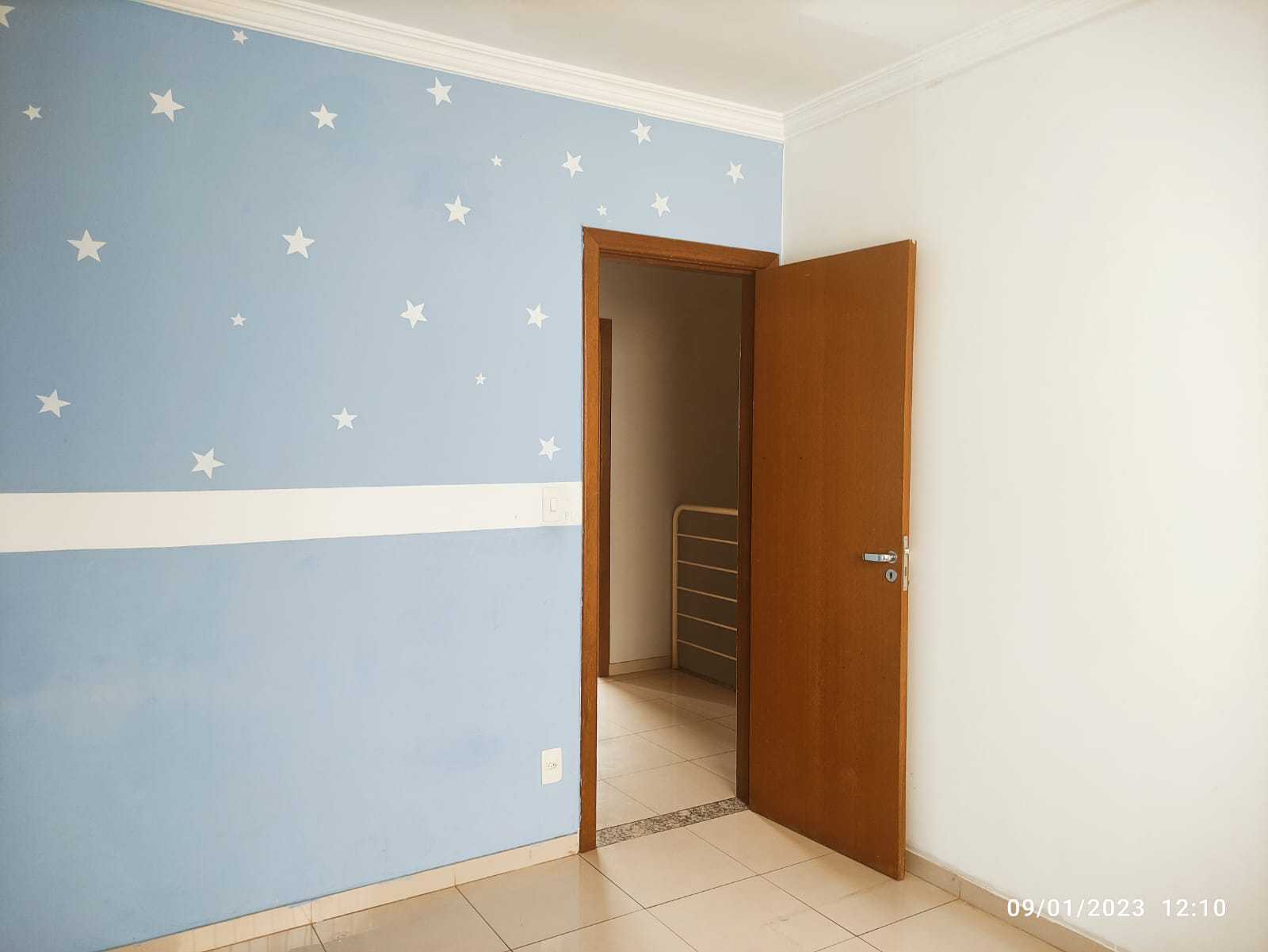 Casa à venda com 3 quartos, 94m² - Foto 7