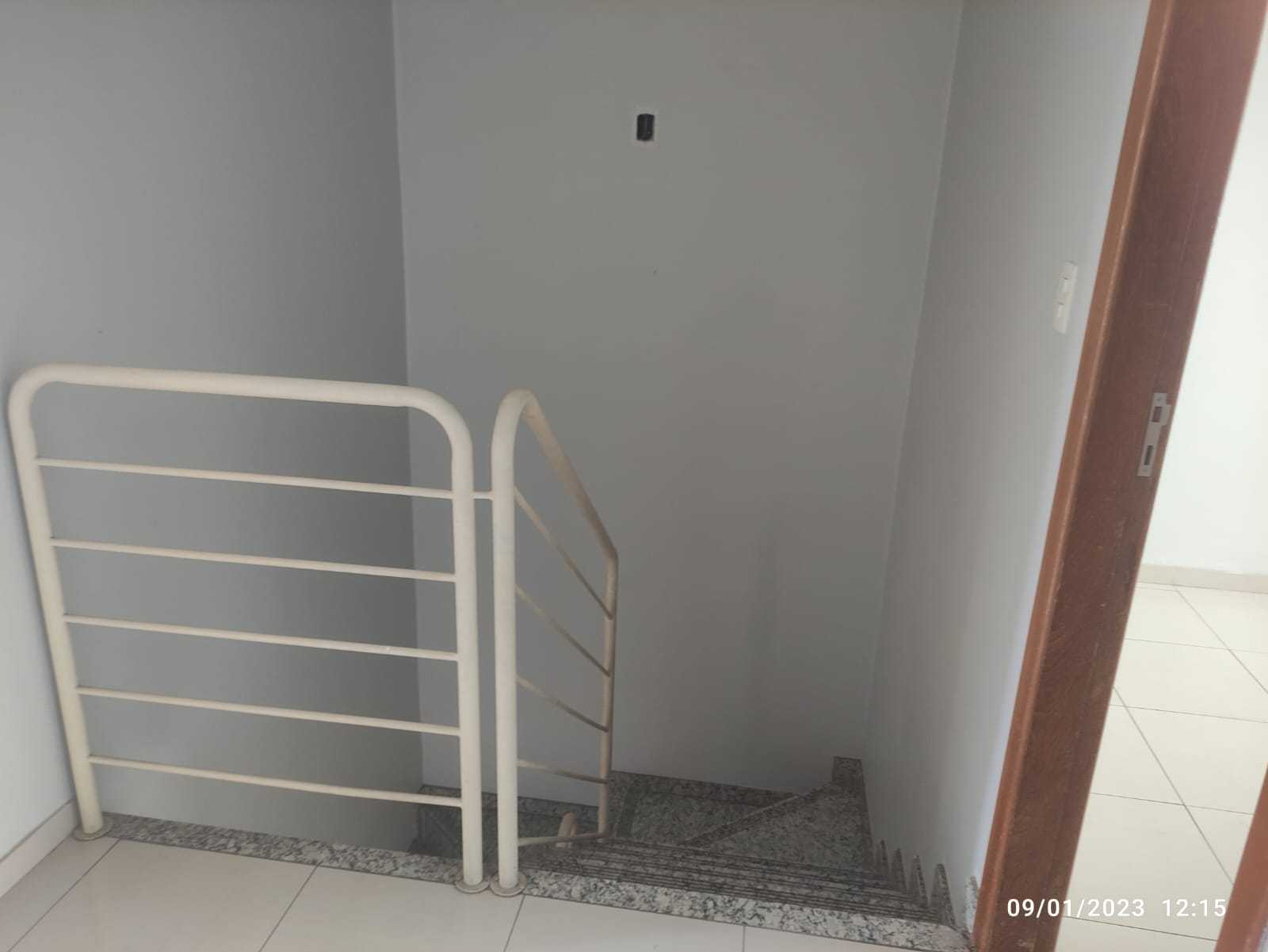 Casa à venda com 3 quartos, 94m² - Foto 18