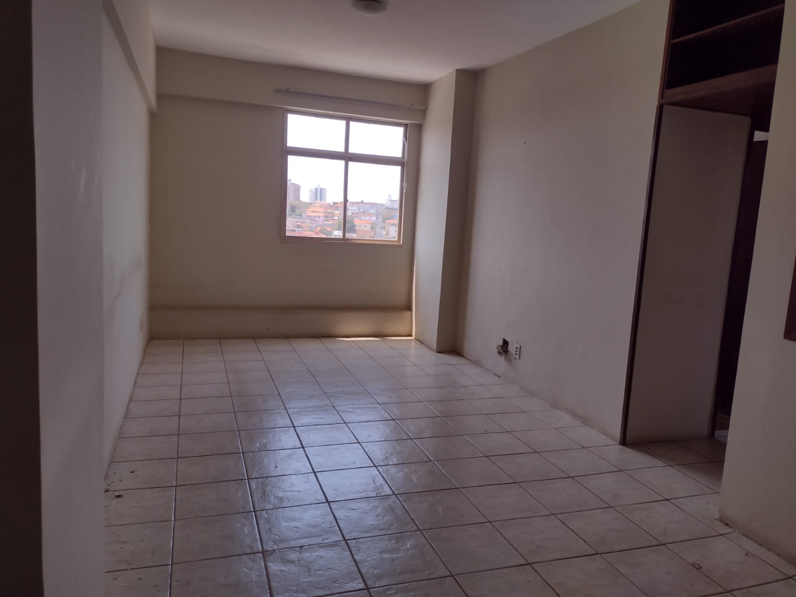 Apartamento à venda com 2 quartos, 65m² - Foto 3