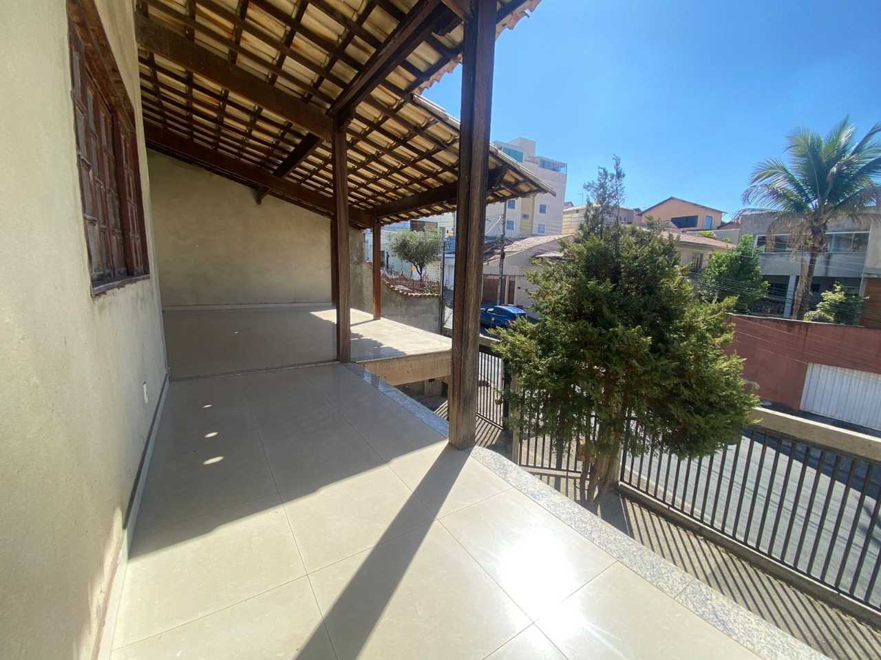 Casa à venda com 4 quartos, 360m² - Foto 12