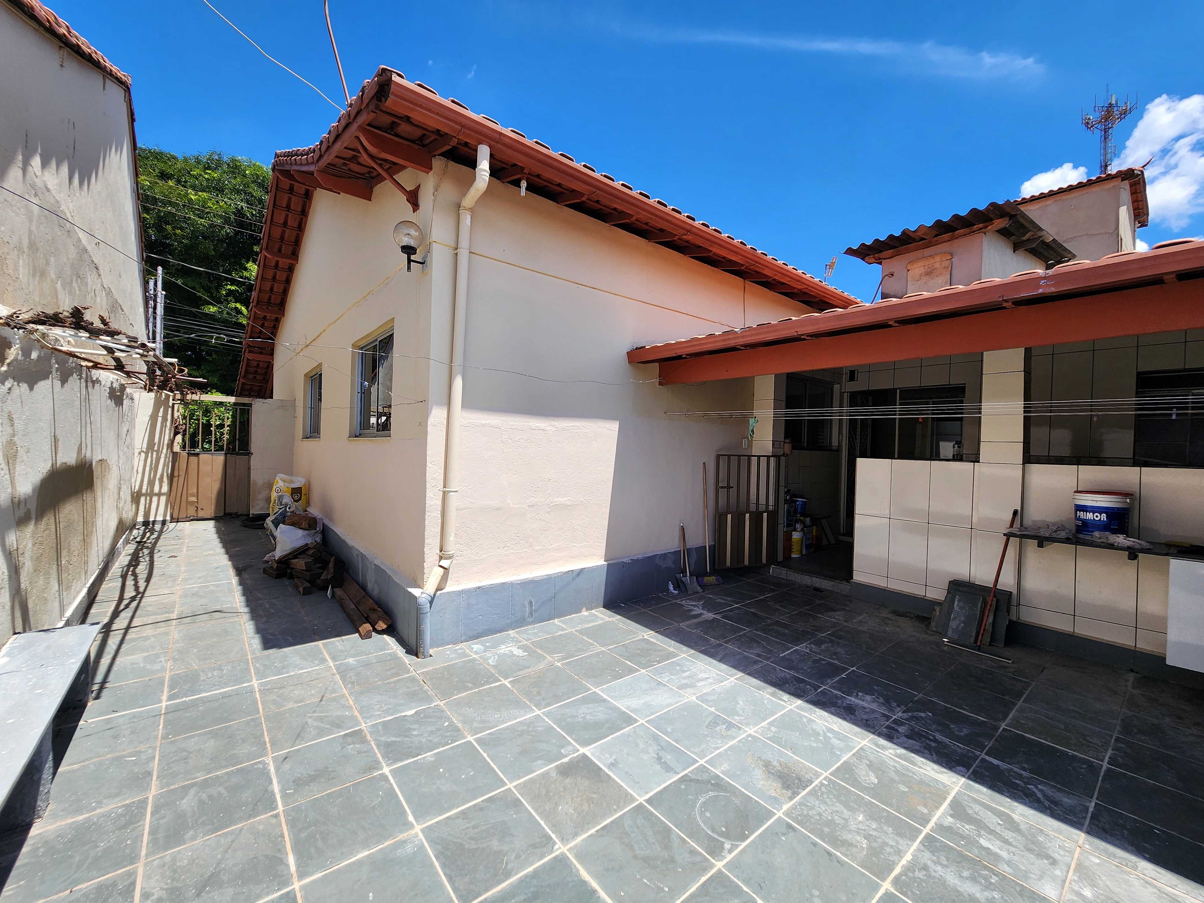 Casa à venda com 4 quartos, 80m² - Foto 15