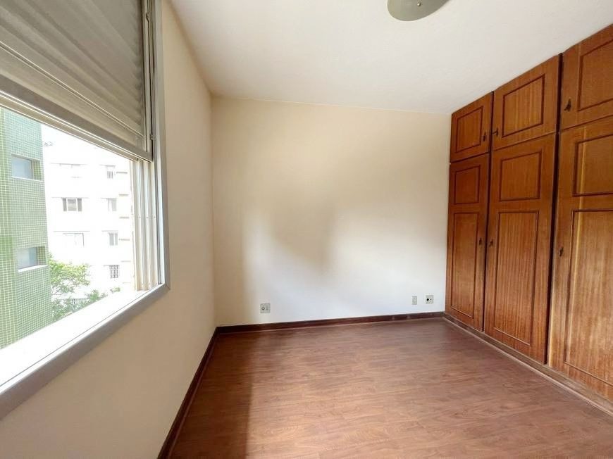 Apartamento à venda com 4 quartos, 284m² - Foto 5