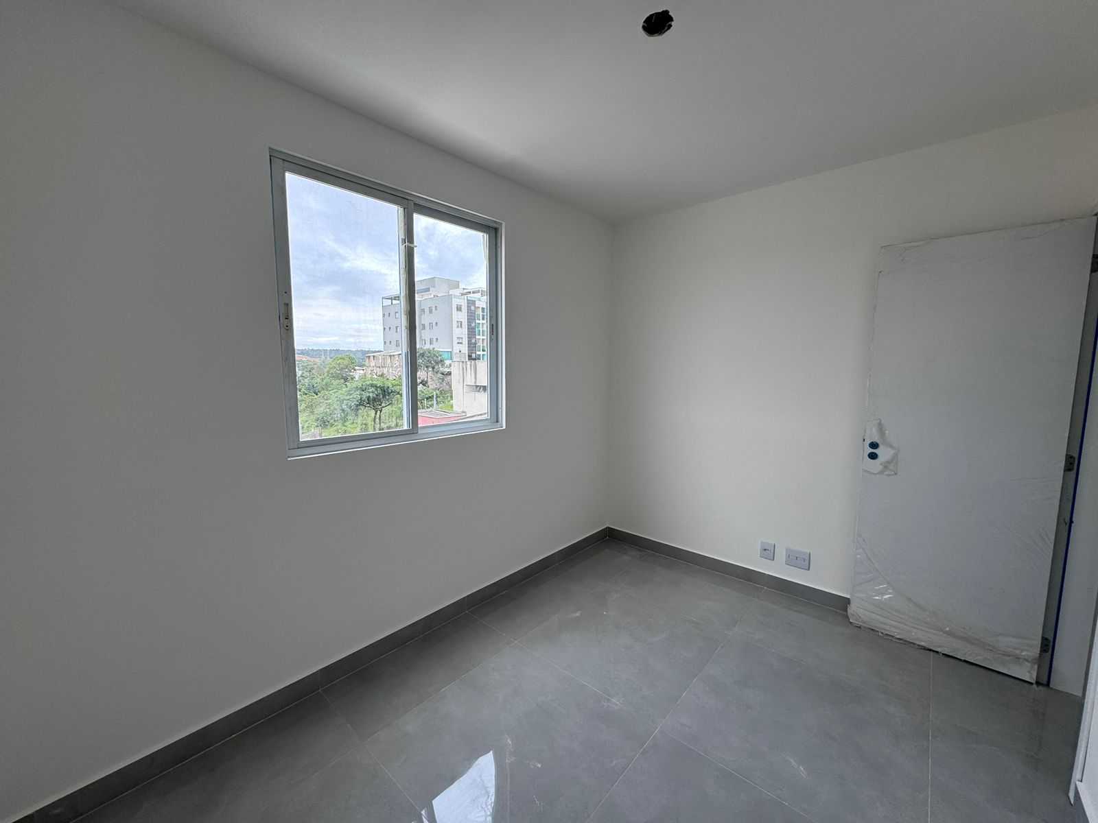 Apartamento à venda com 3 quartos, 82m² - Foto 8