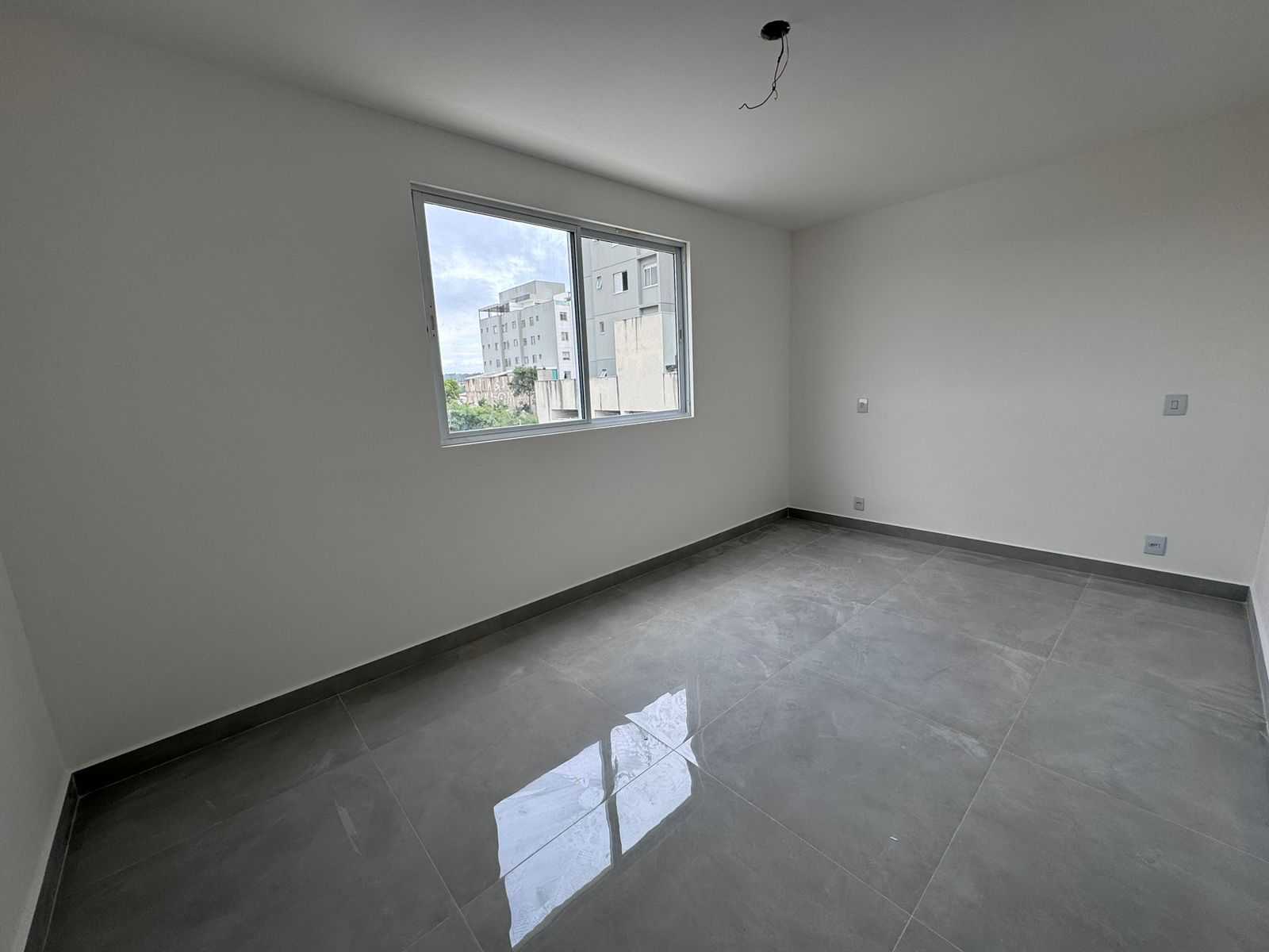 Apartamento à venda com 3 quartos, 82m² - Foto 12