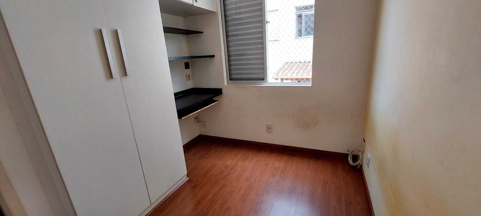 Casa à venda com 2 quartos, 70m² - Foto 11