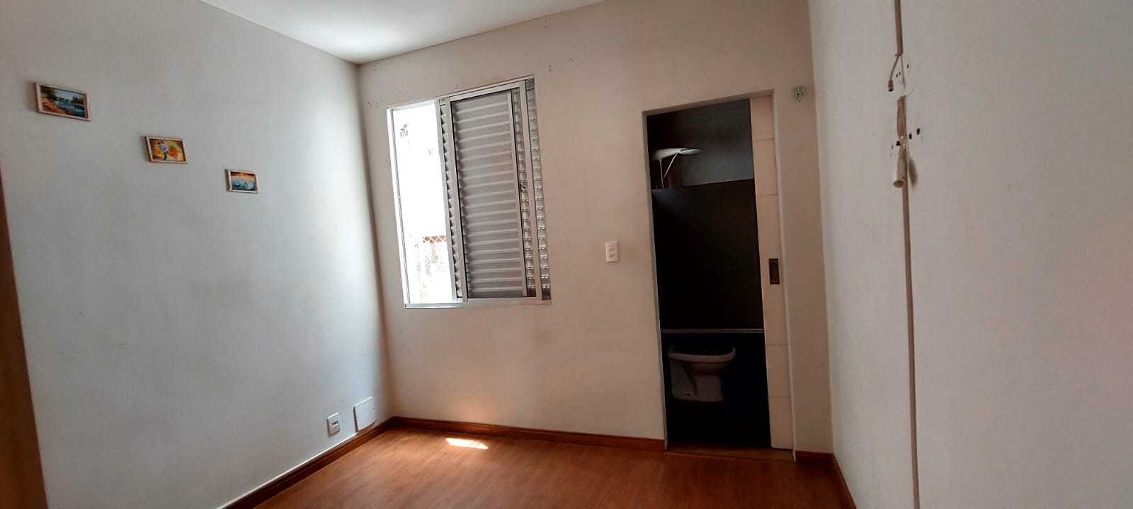 Casa à venda com 2 quartos, 70m² - Foto 6