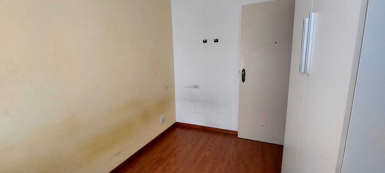 Casa à venda com 2 quartos, 70m² - Foto 8