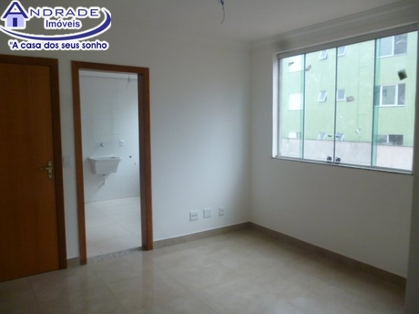 Apartamento à venda com 2 quartos, 55m² - Foto 1