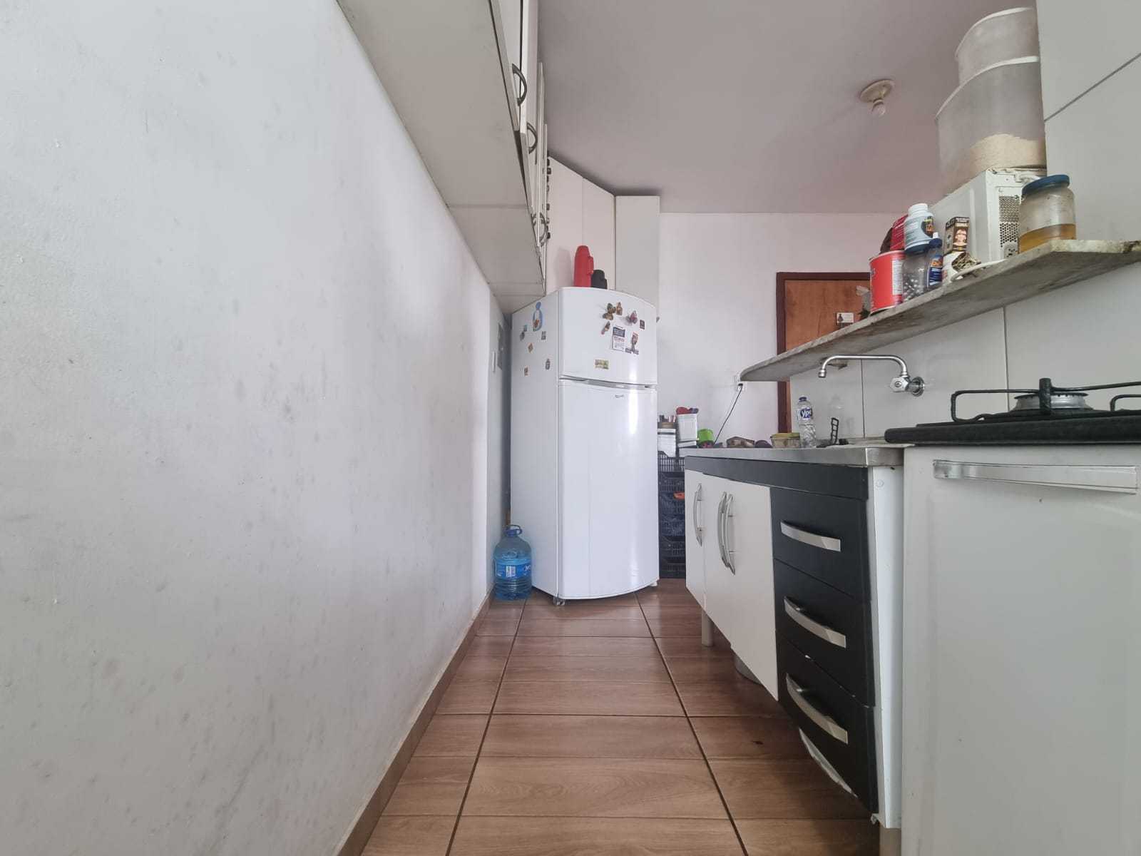 Apartamento à venda com 2 quartos, 44m² - Foto 12