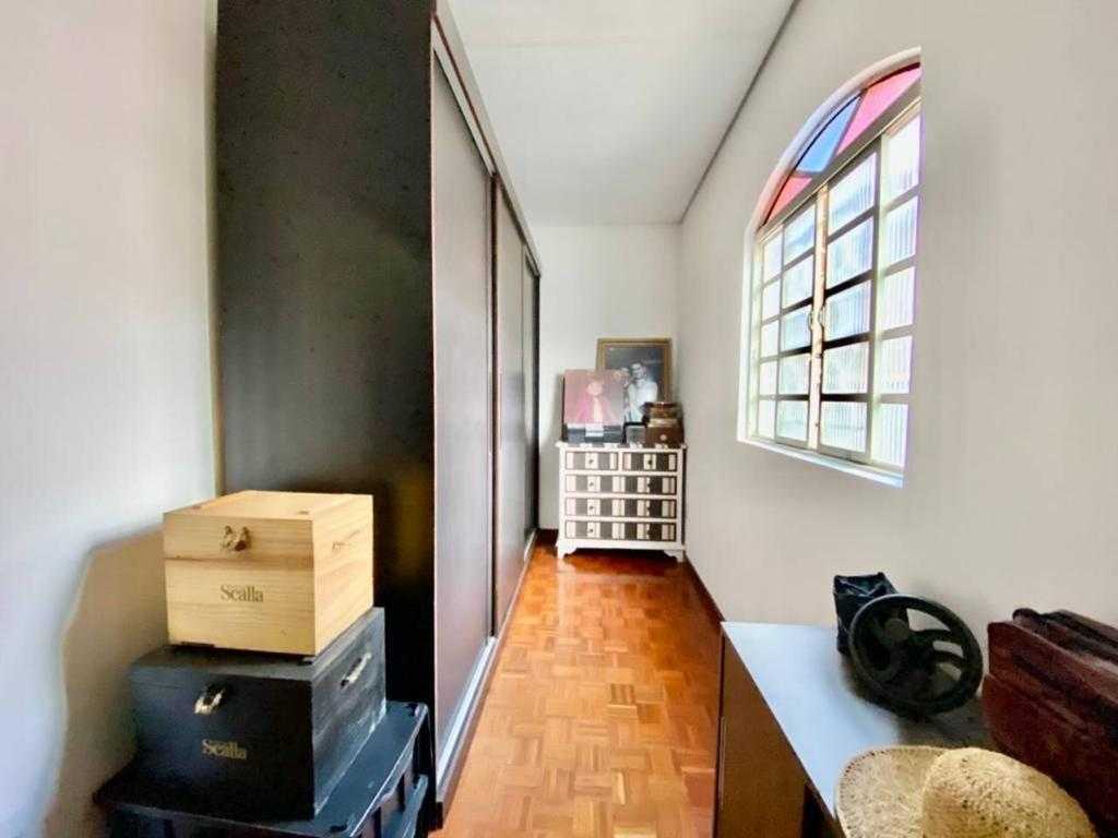 Casa à venda com 4 quartos, 180m² - Foto 10