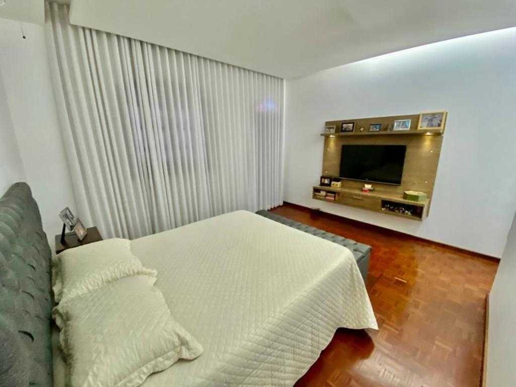 Casa à venda com 4 quartos, 180m² - Foto 14