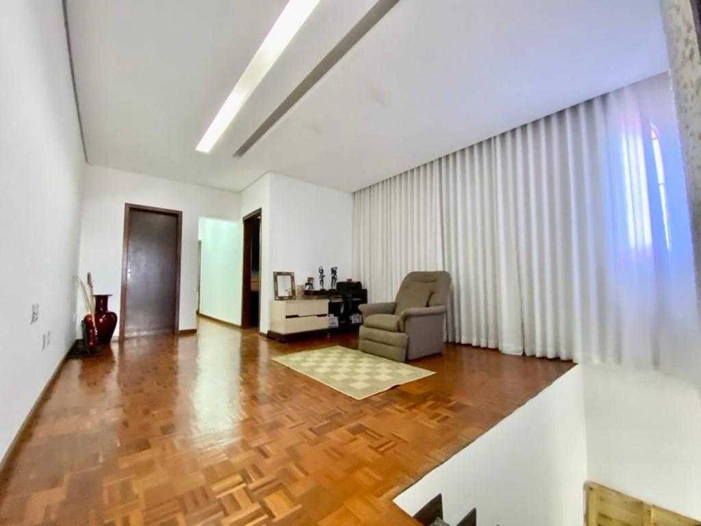 Casa à venda com 4 quartos, 180m² - Foto 9