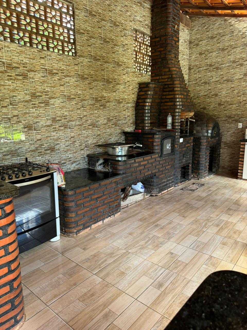 Chácara à venda com 7 quartos, 2500m² - Foto 13