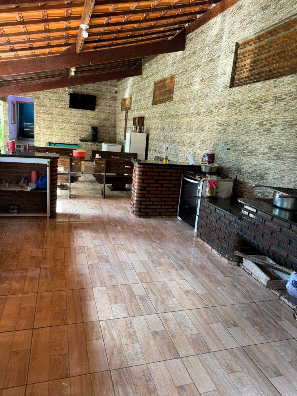 Chácara à venda com 7 quartos, 2500m² - Foto 4