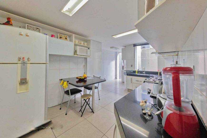 Apartamento à venda com 4 quartos, 20m² - Foto 12