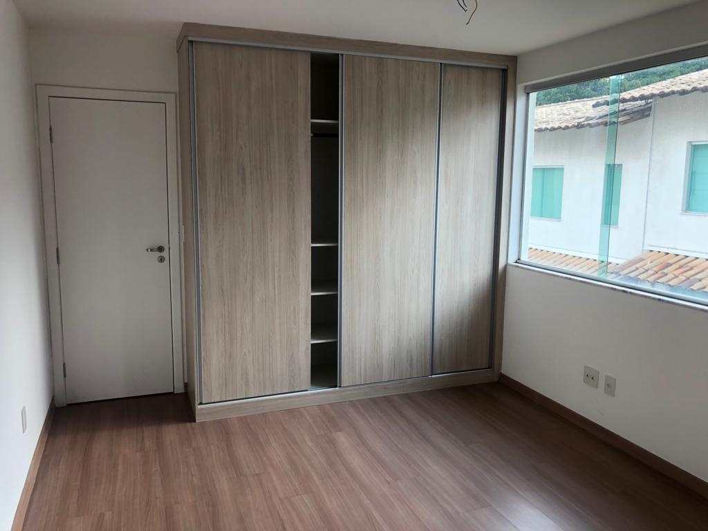 Casa à venda com 4 quartos, 157m² - Foto 10