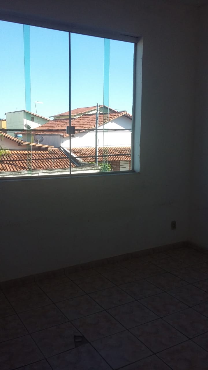 Casa à venda com 4 quartos, 180m² - Foto 17