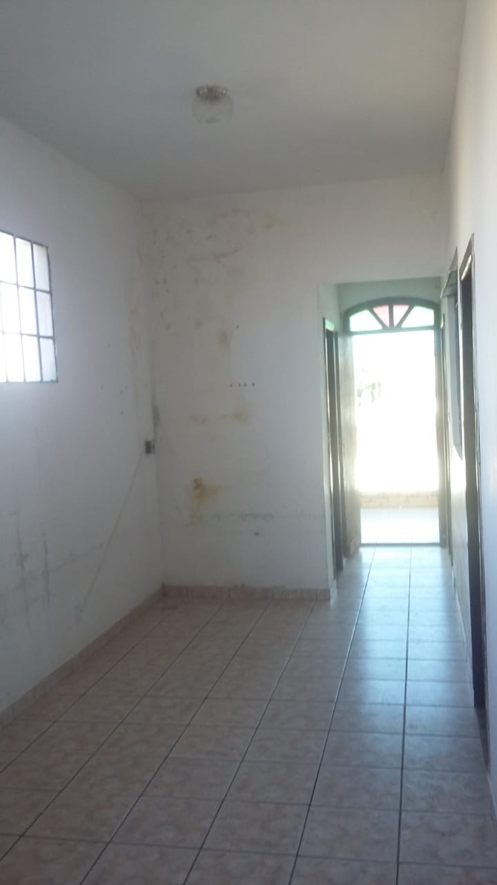 Casa à venda com 4 quartos, 180m² - Foto 18