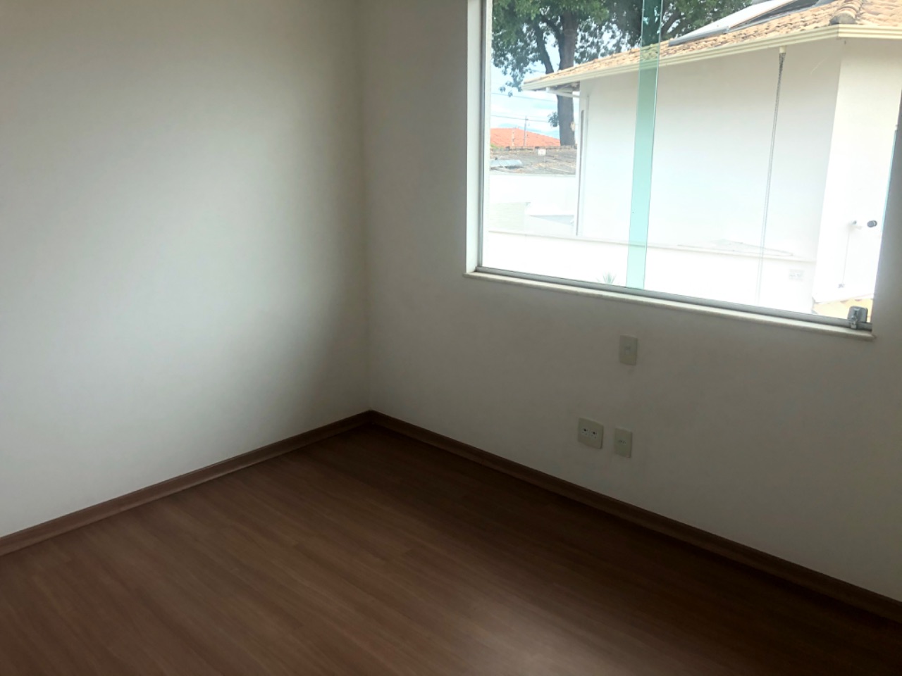 Casa à venda com 4 quartos, 129m² - Foto 13