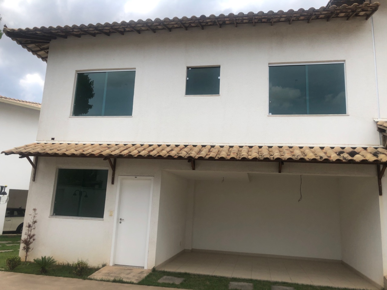 Casa à venda com 4 quartos, 129m² - Foto 1