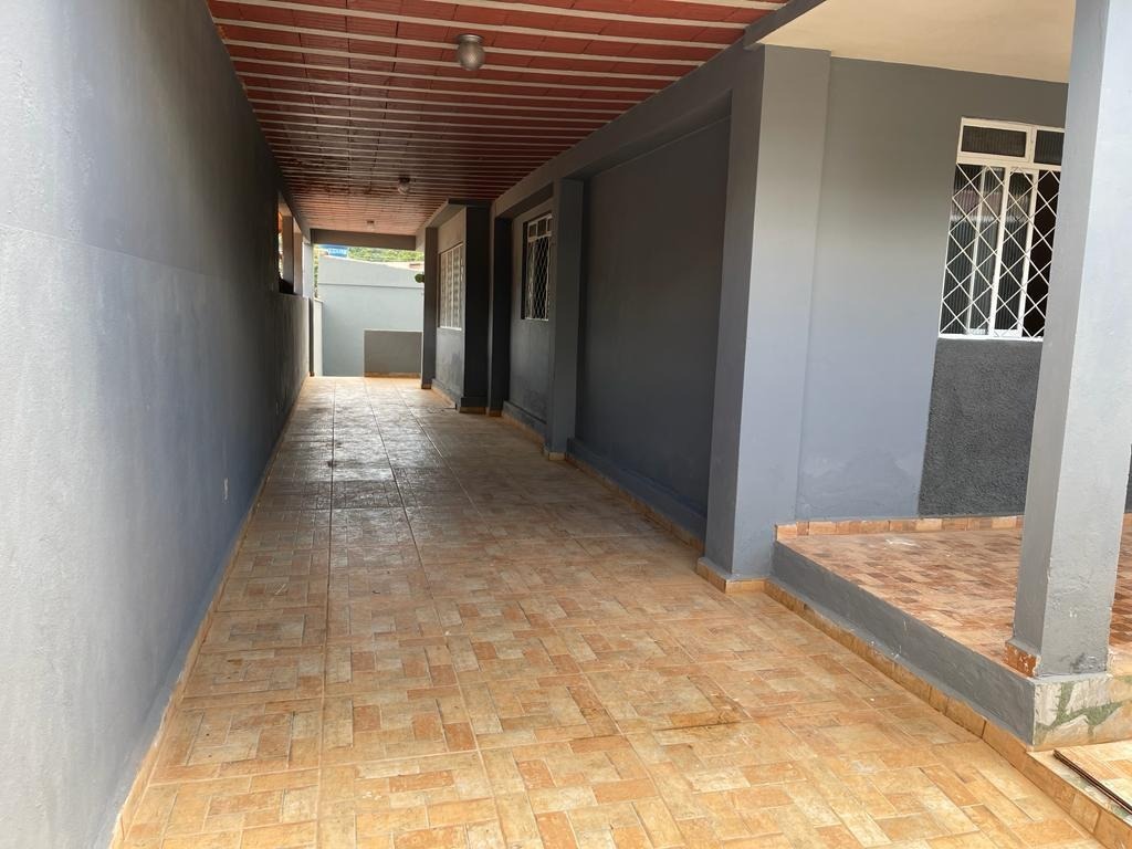 Casa à venda com 3 quartos, 200m² - Foto 5