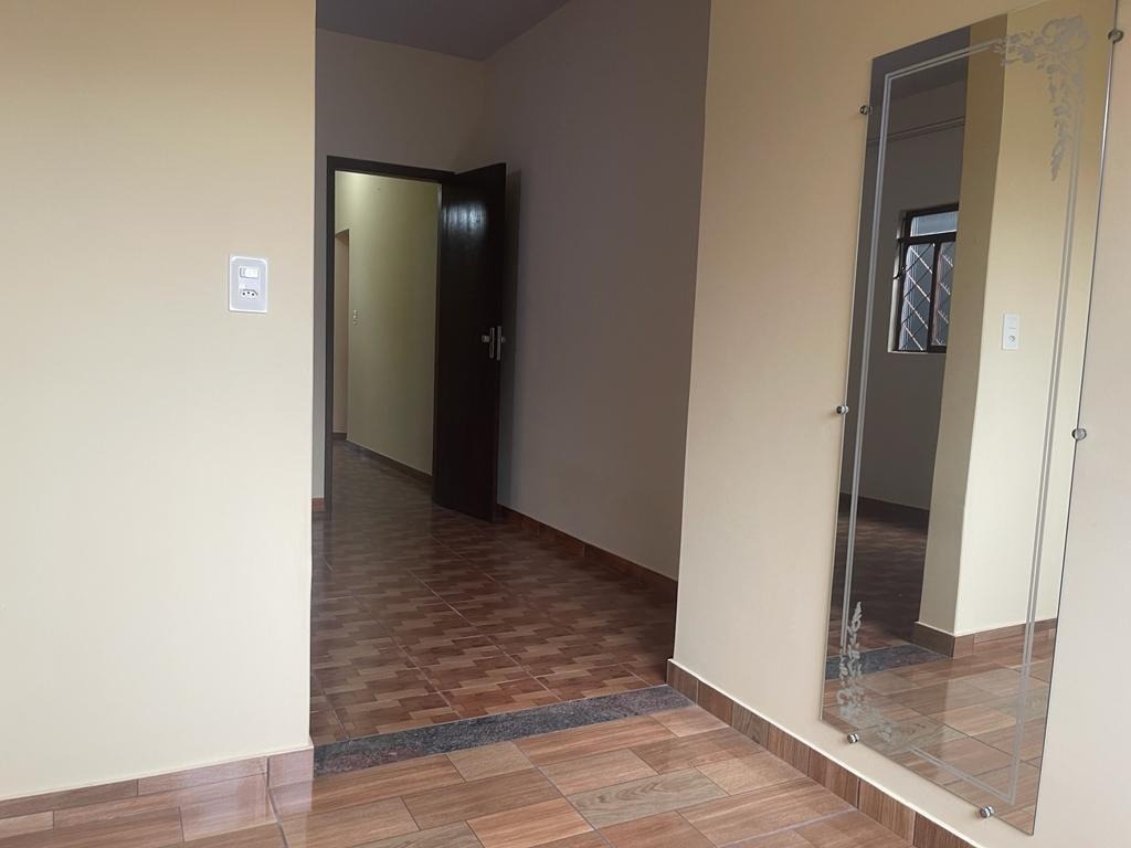 Casa à venda com 3 quartos, 200m² - Foto 18