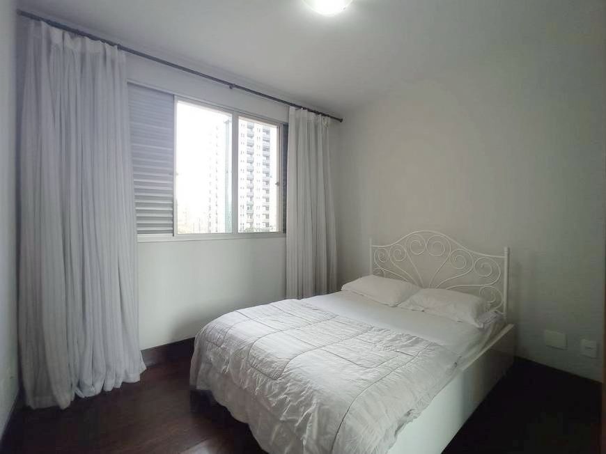 Apartamento à venda com 4 quartos, 206m² - Foto 10