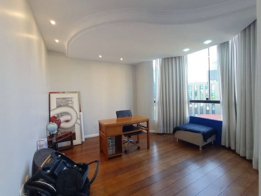 Apartamento à venda com 4 quartos, 206m² - Foto 13