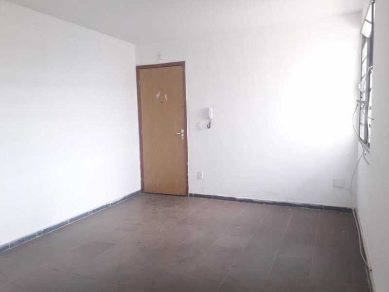 Apartamento à venda com 2 quartos, 60m² - Foto 2