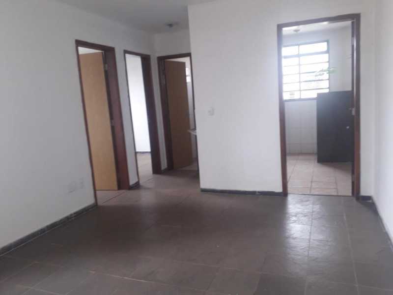 Apartamento à venda com 2 quartos, 60m² - Foto 3