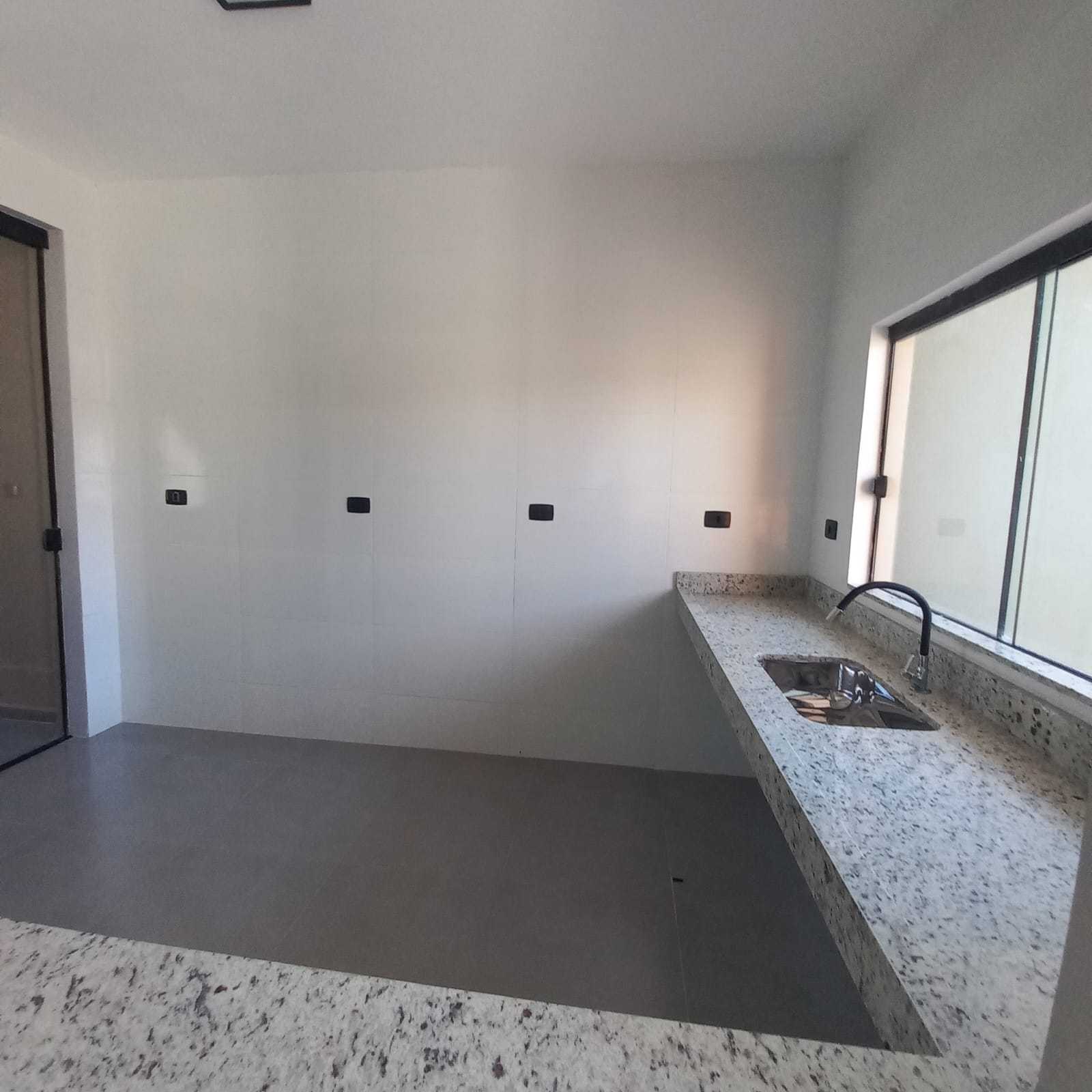 Casa à venda com 3 quartos, 168m² - Foto 8