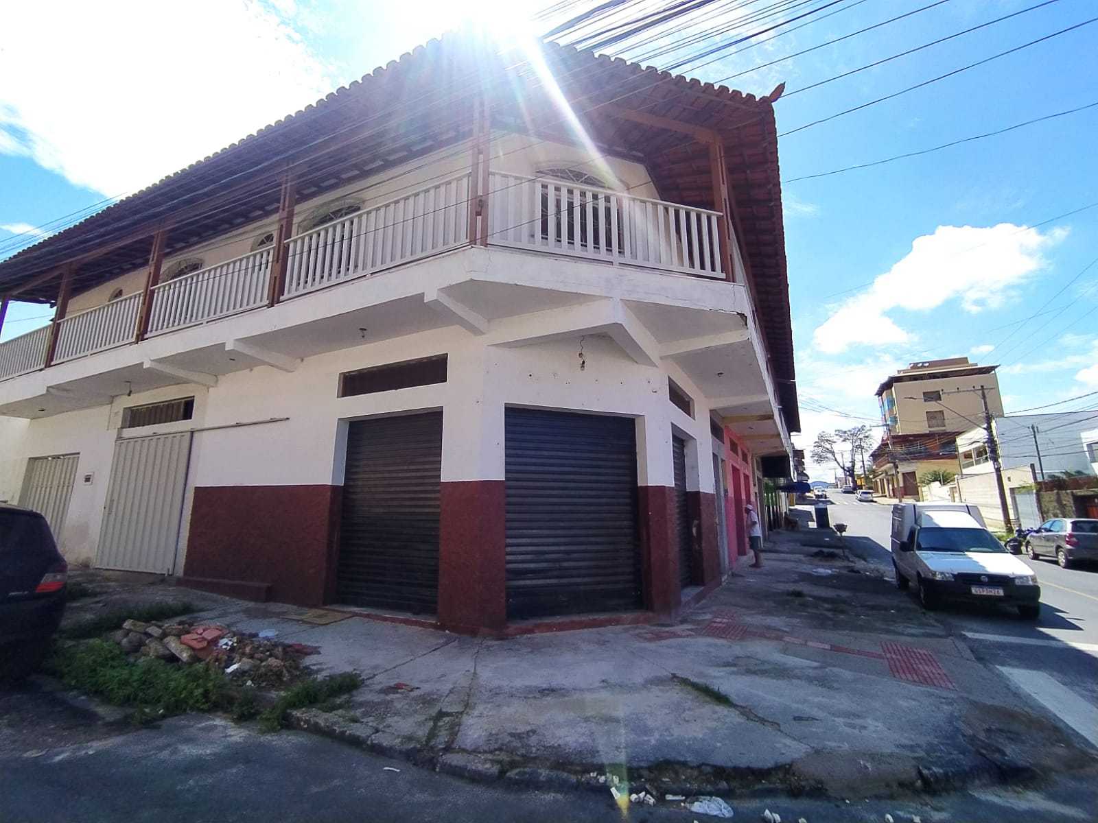 Casa à venda com 3 quartos, 360m² - Foto 2