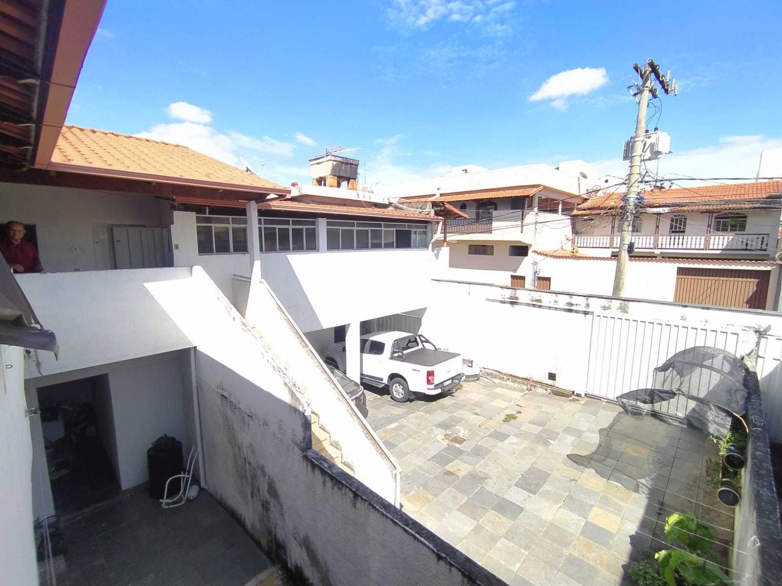 Casa à venda com 3 quartos, 360m² - Foto 25