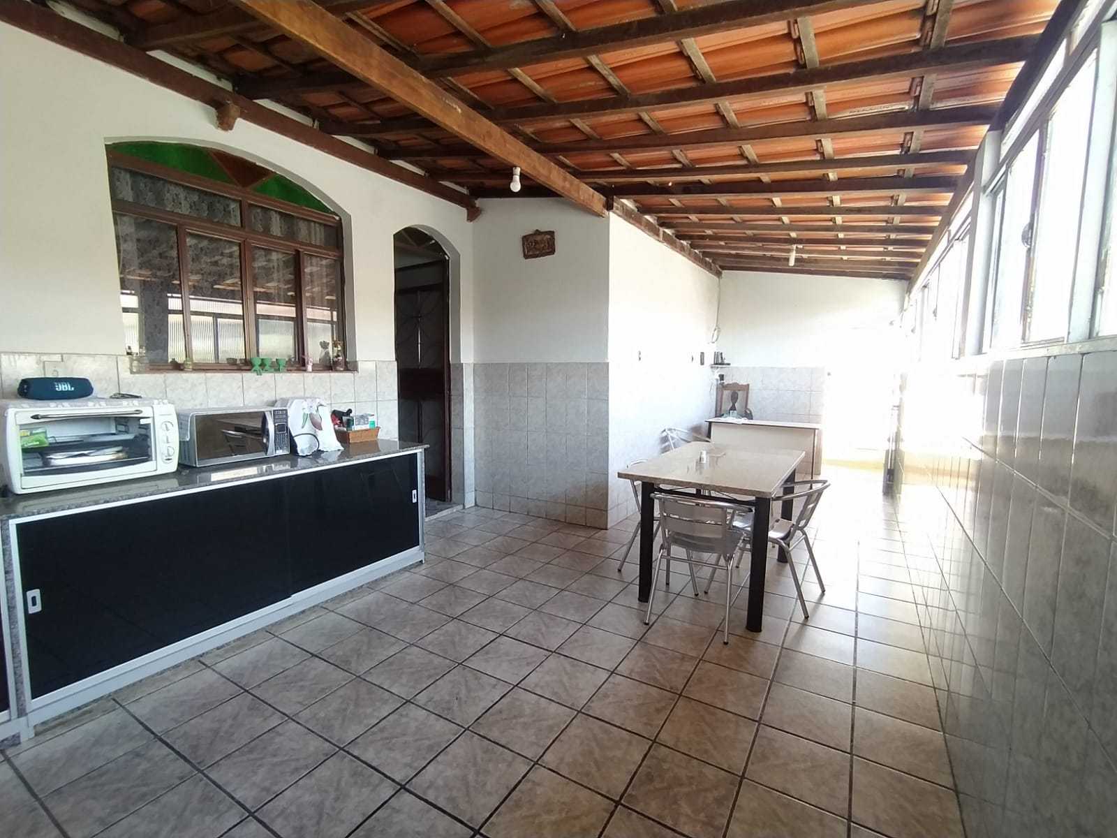 Casa à venda com 3 quartos, 360m² - Foto 17