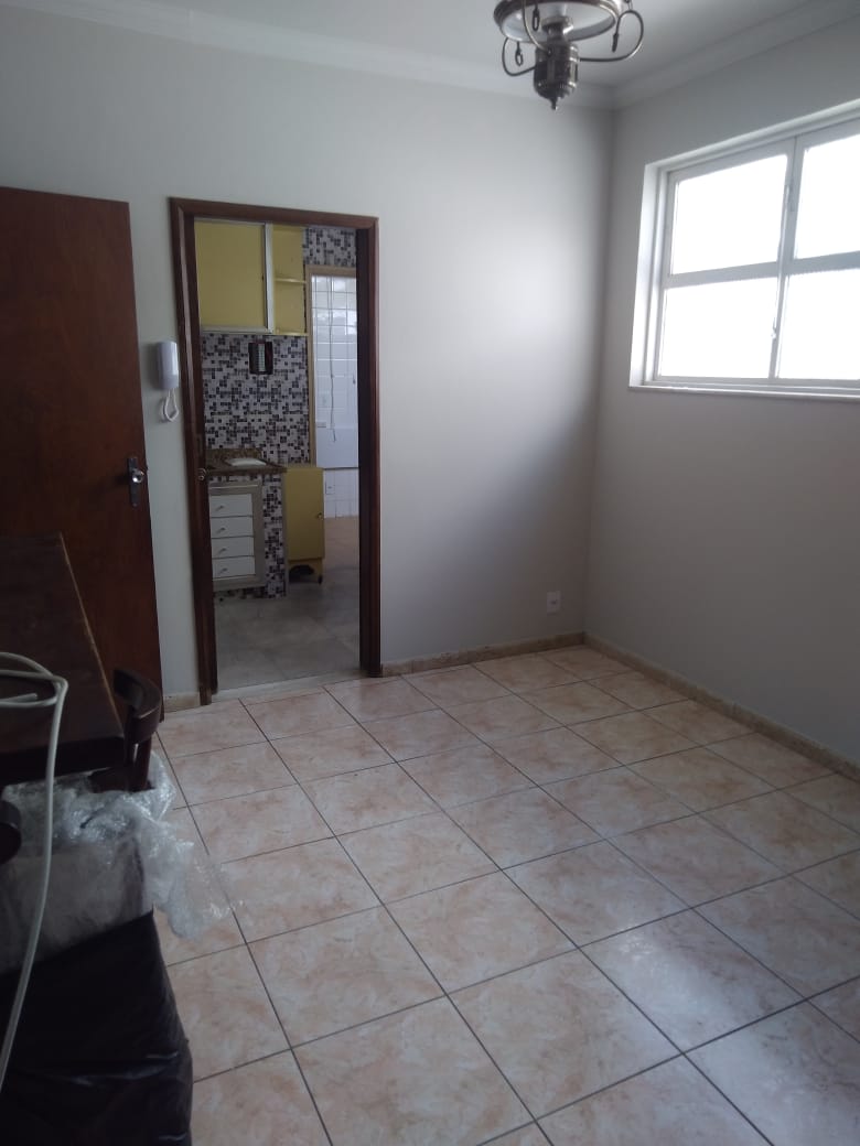 Apartamento à venda com 3 quartos - Foto 2