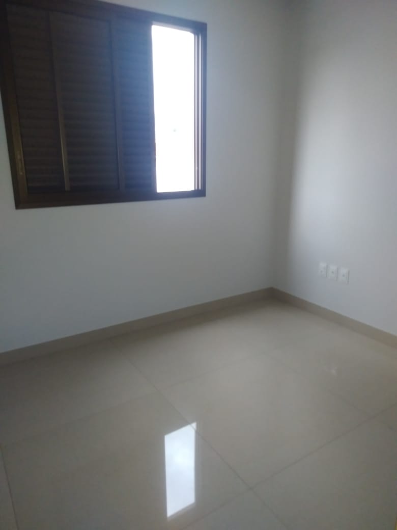 Apartamento à venda com 3 quartos - Foto 2