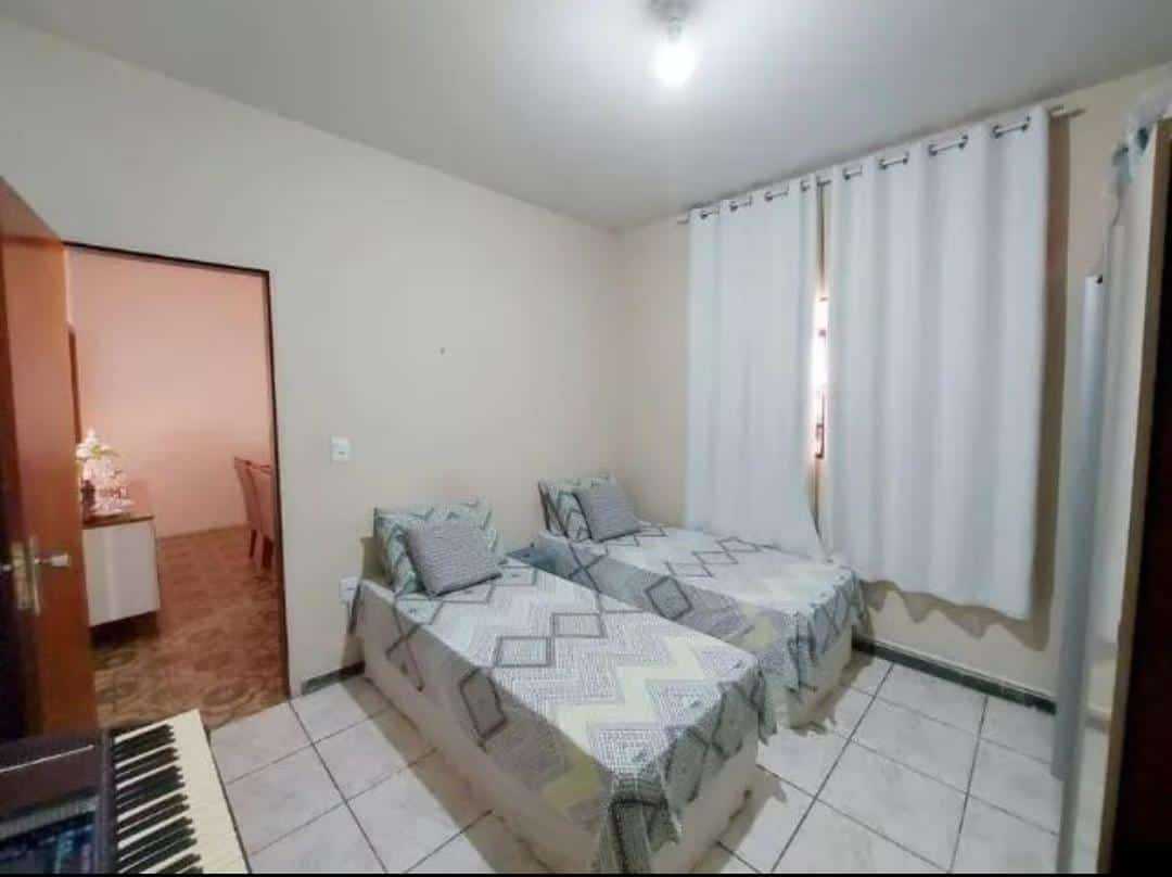 Casa à venda com 3 quartos, 476m² - Foto 3