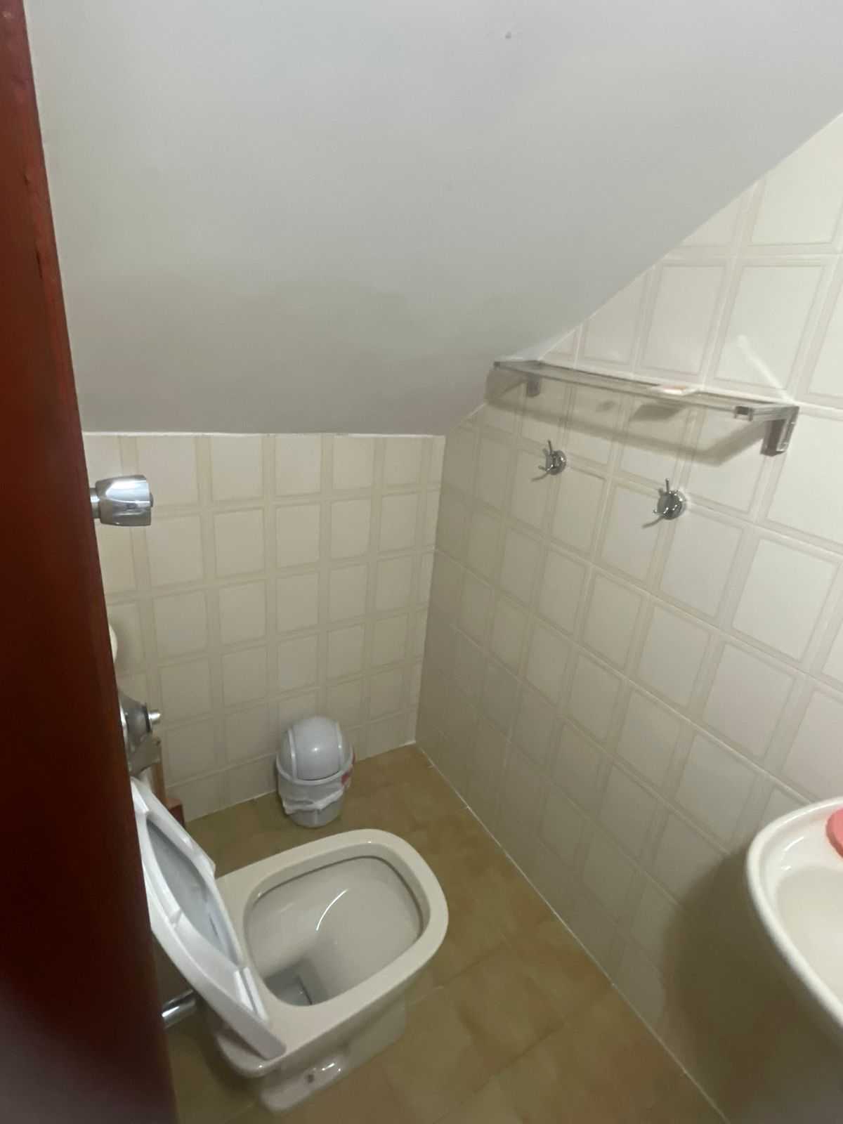 Casa para alugar com 4 quartos, 400m² - Foto 14