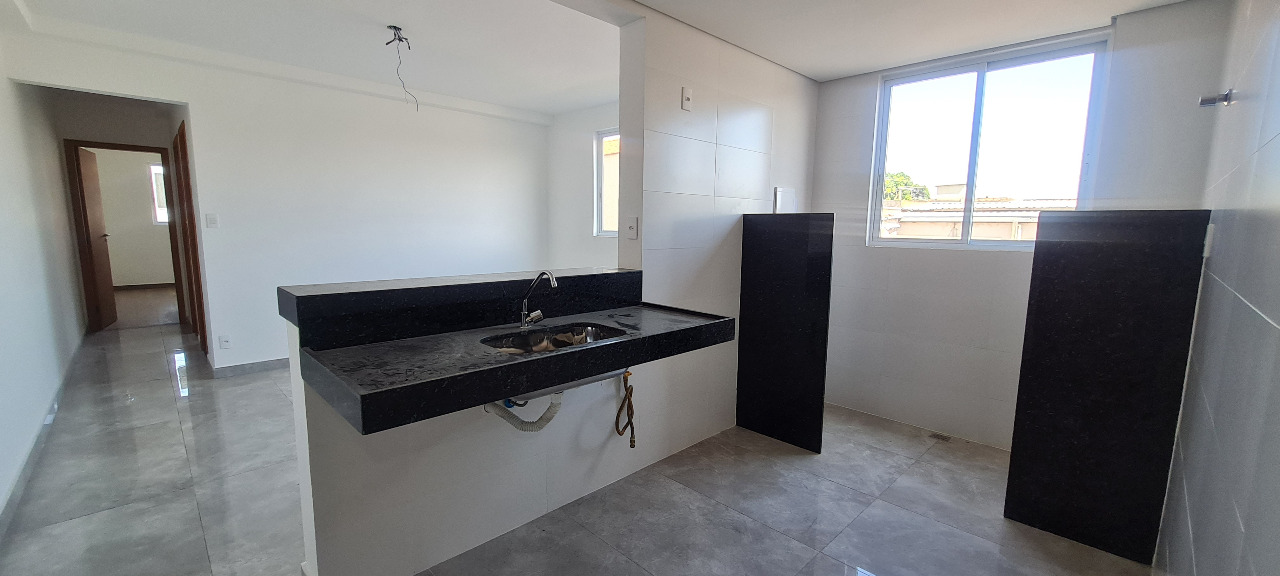 Apartamento à venda com 2 quartos, 60m² - Foto 1