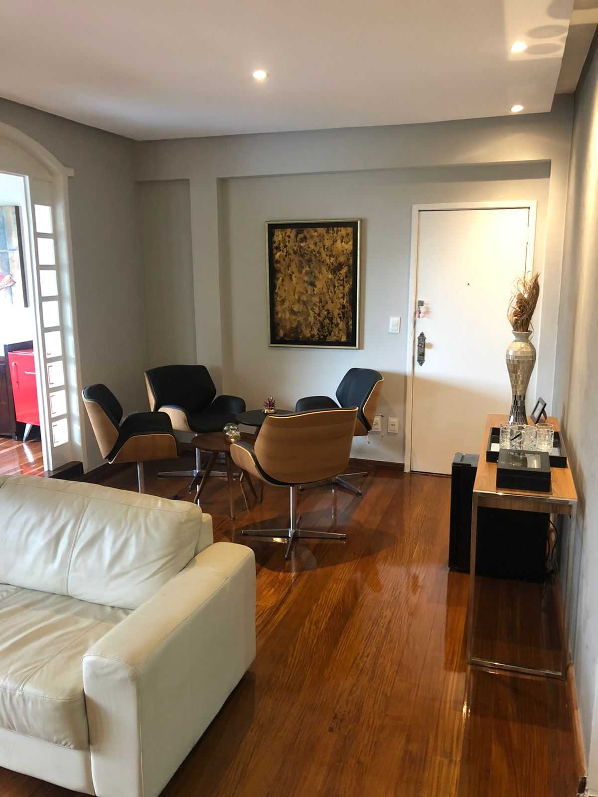 Apartamento à venda com 4 quartos, 143m² - Foto 2