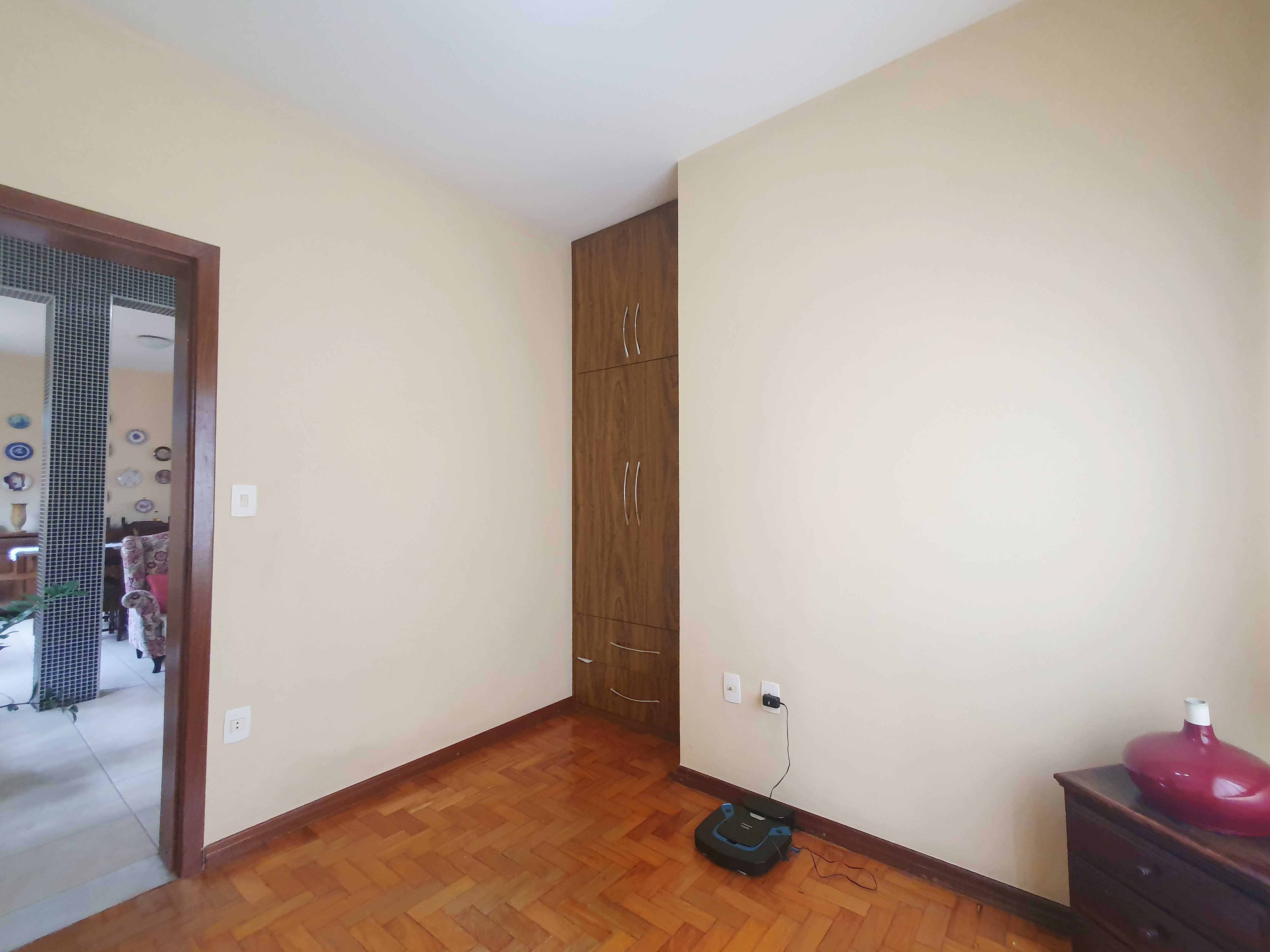 Casa à venda com 4 quartos, 188m² - Foto 13