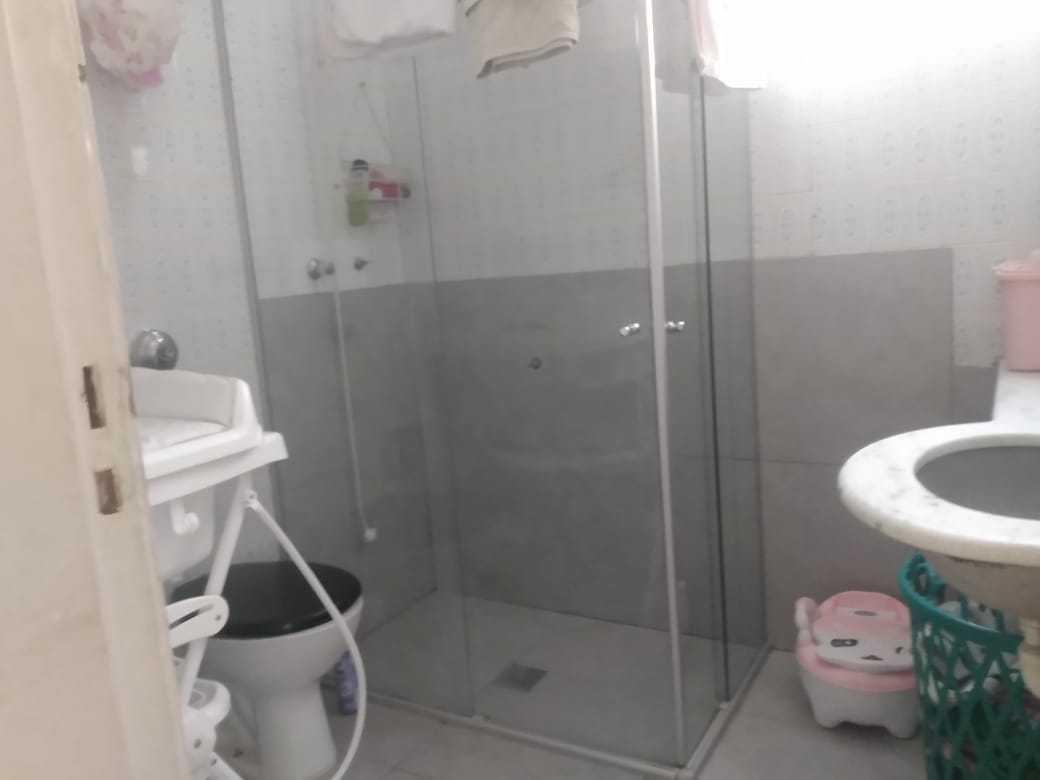 Apartamento à venda com 3 quartos, 70m² - Foto 2