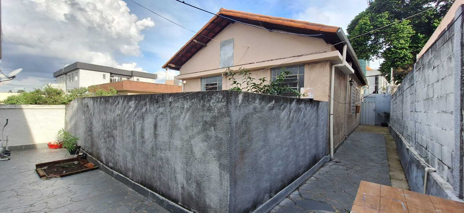 Casa à venda com 3 quartos, 80m² - Foto 3