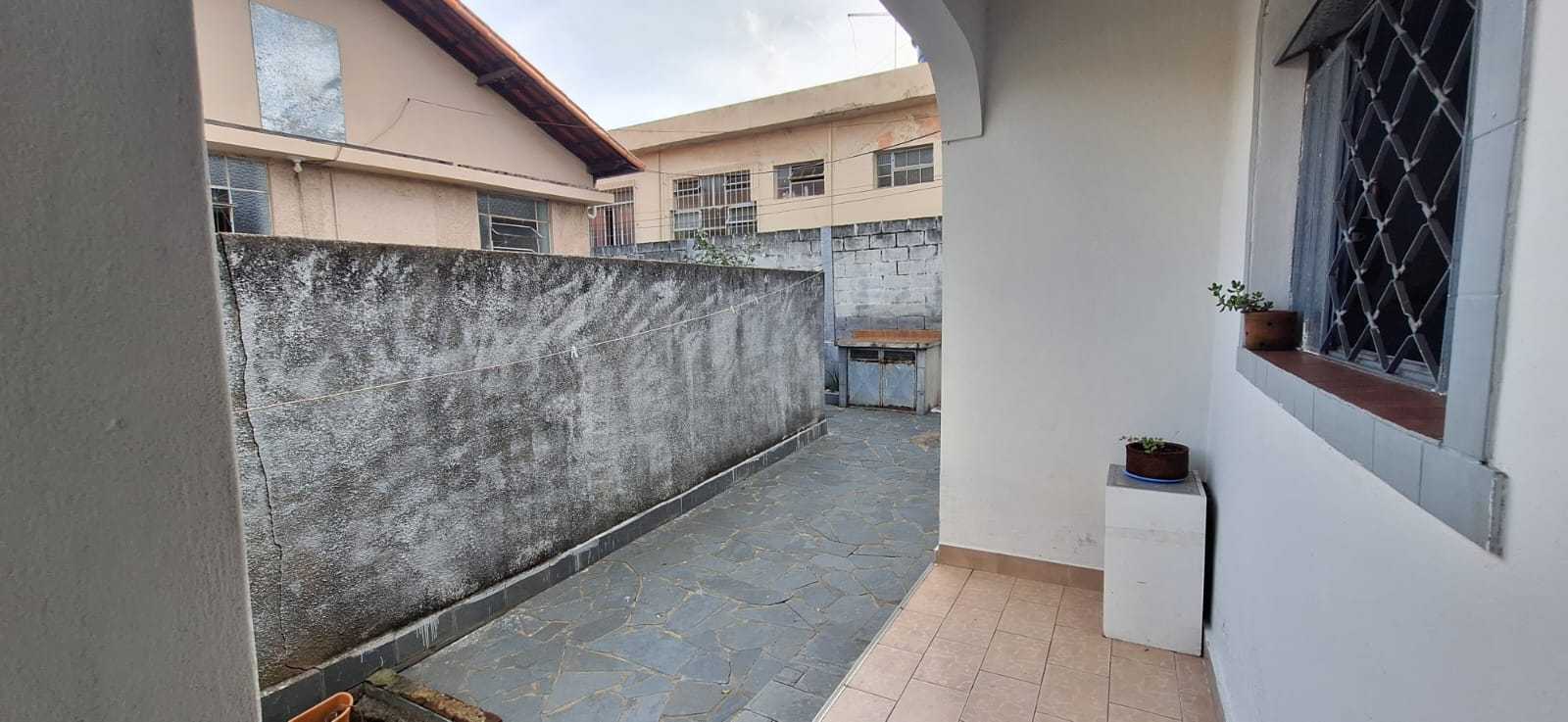 Casa à venda com 3 quartos, 80m² - Foto 14