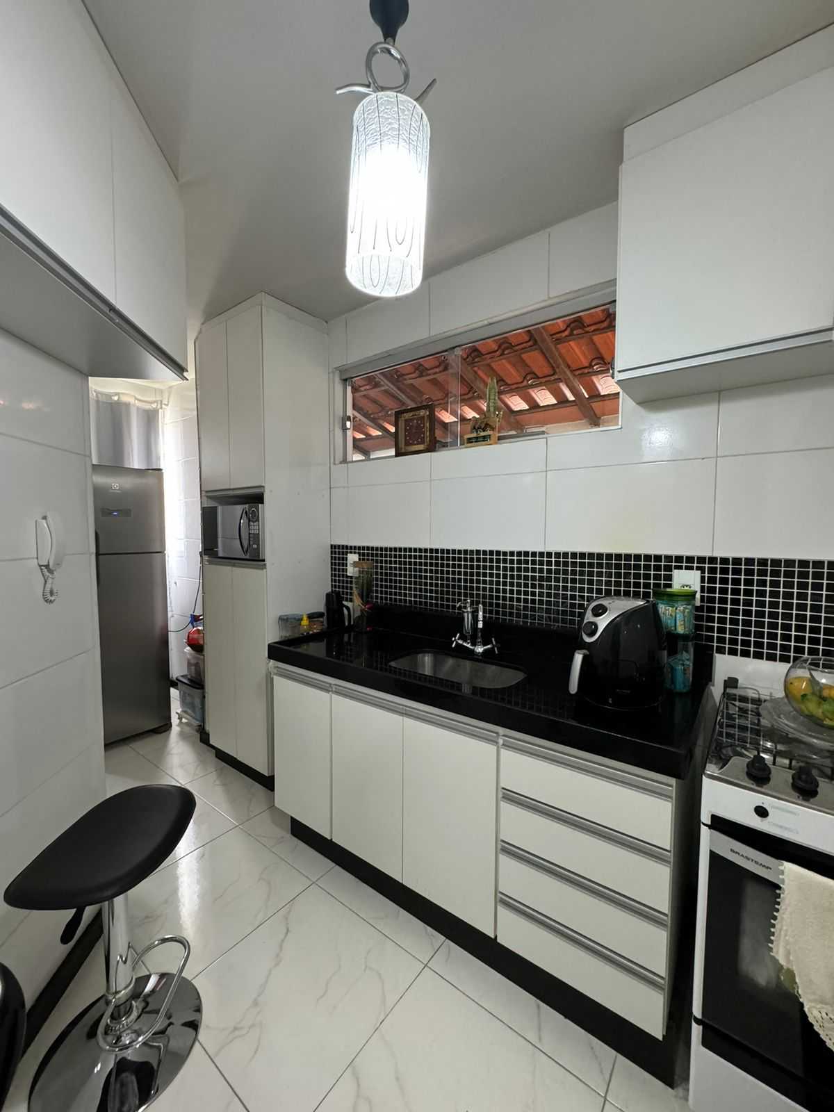 Apartamento à venda com 2 quartos, 65m² - Foto 8