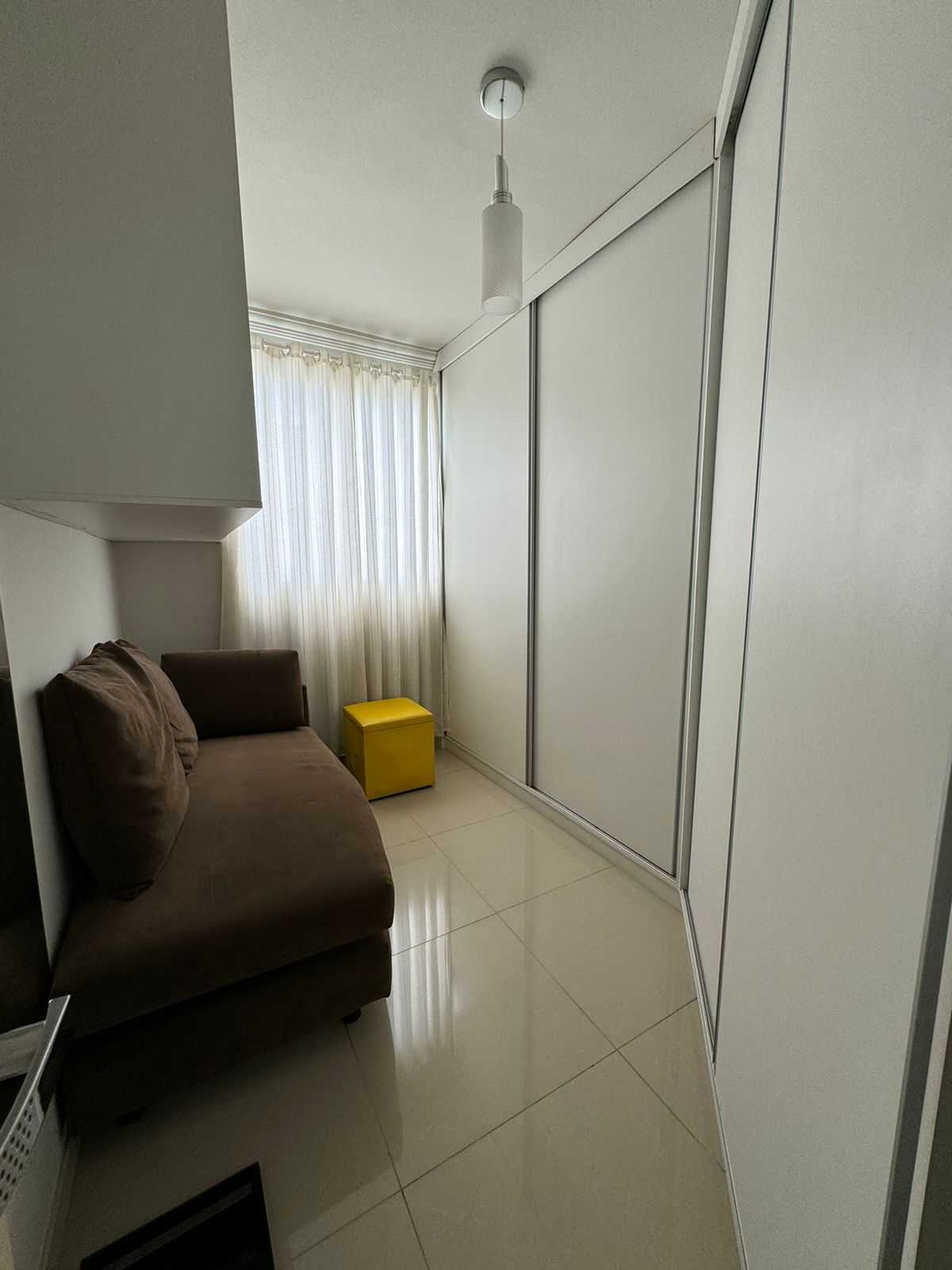 Apartamento à venda com 2 quartos, 65m² - Foto 4