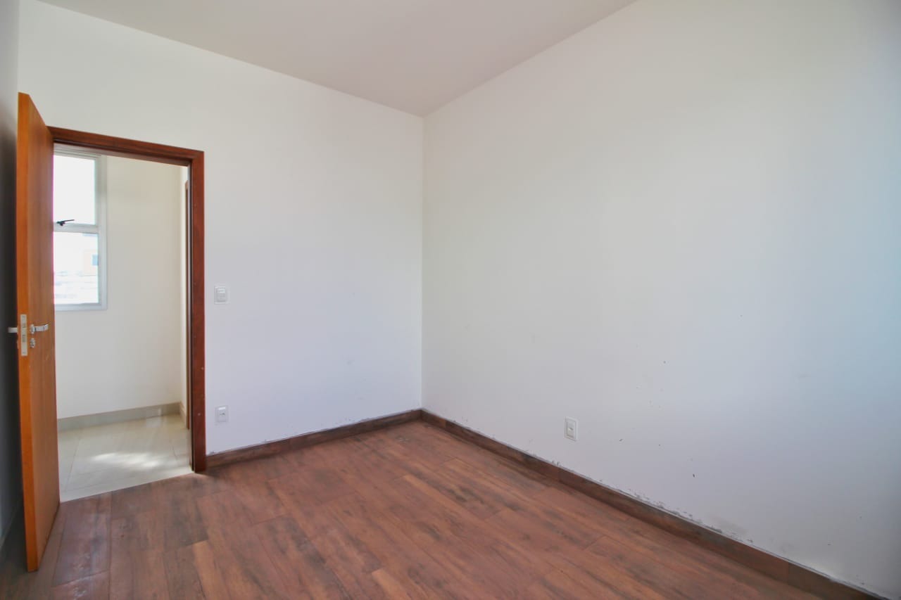 Apartamento à venda com 3 quartos, 103m² - Foto 5